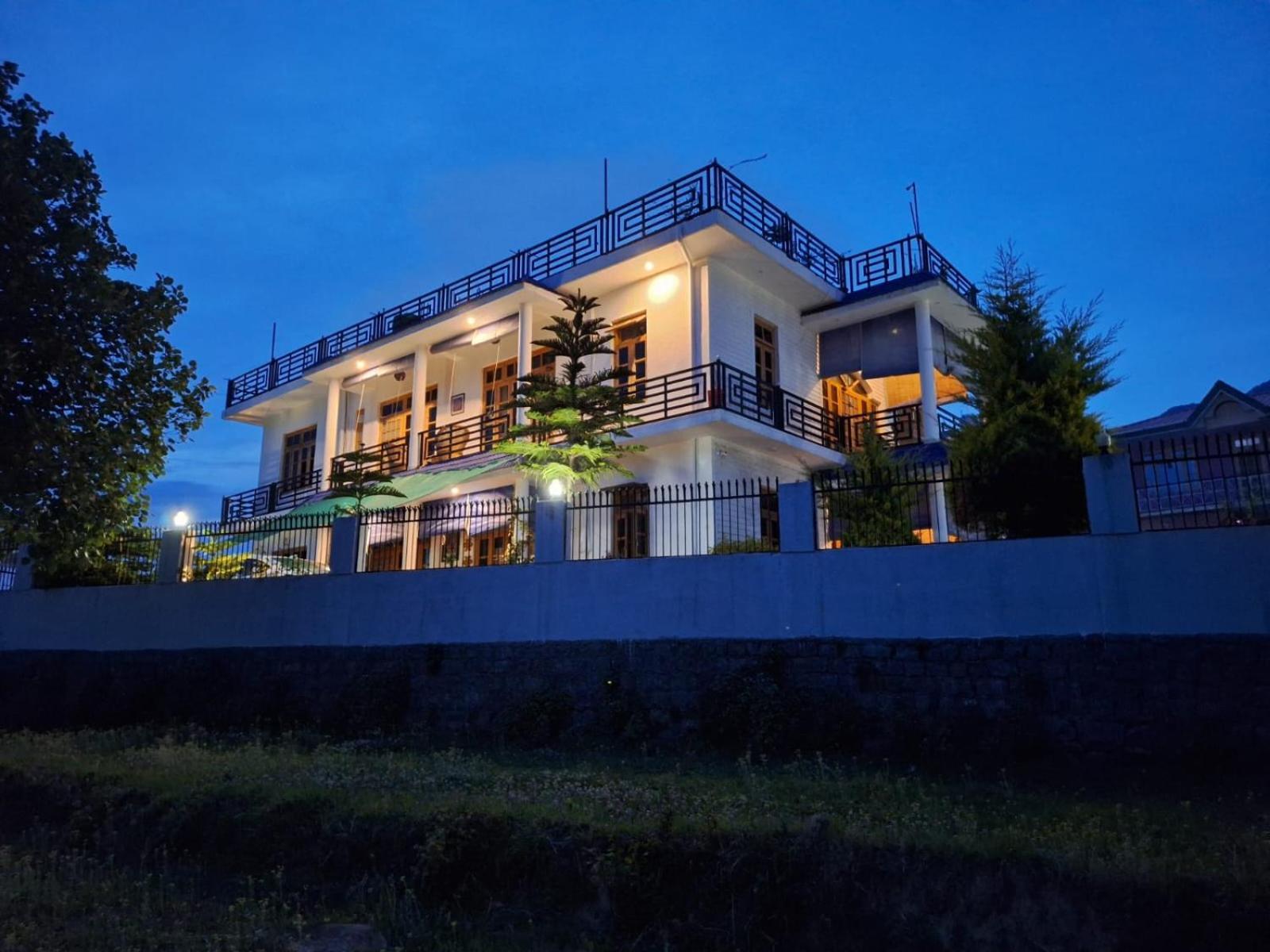 La Maison - A Boutique Bed And Breakfast Bīr エクステリア 写真